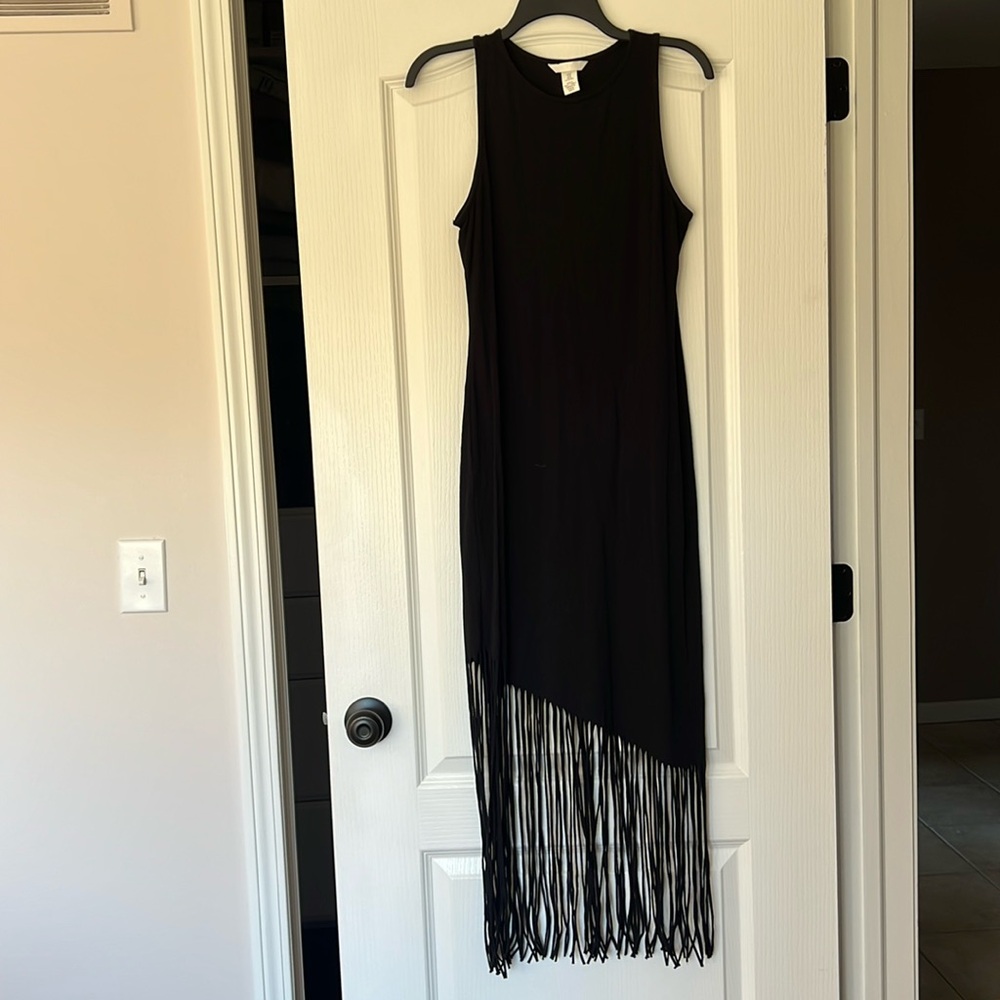 Sleeveless Black Fringe Hem Maxi Dress
